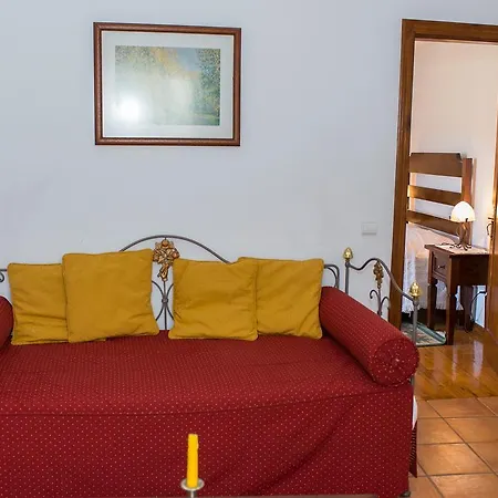 Konukevi Casa Da Eira Longa 4*